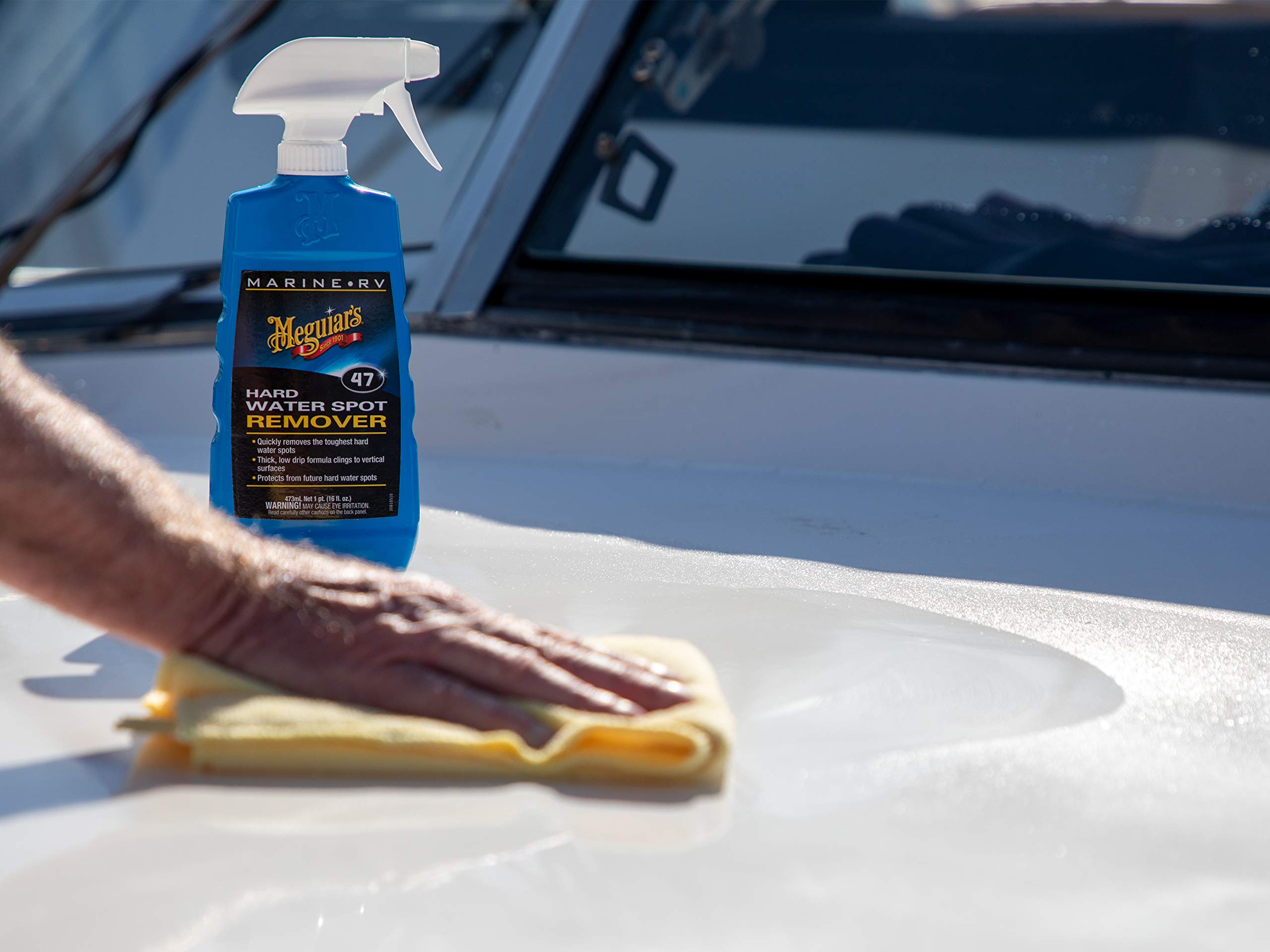 Meguiar's M4716 gel-coat maintenance for boat and RV exteriors