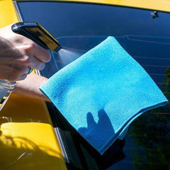 Close-up of Meguiar's Perfect Clarity glass towel weave for lint-free finish.