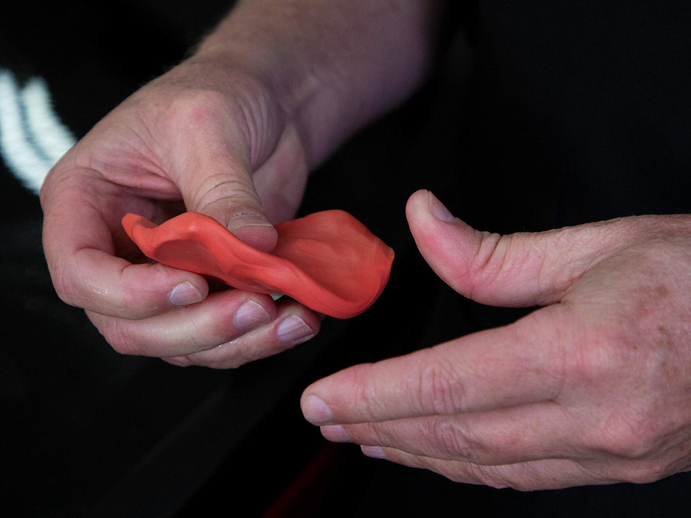 Meguiar's detailing clay safe-on-paint focus ensuring non-abrasive use on clear coats
