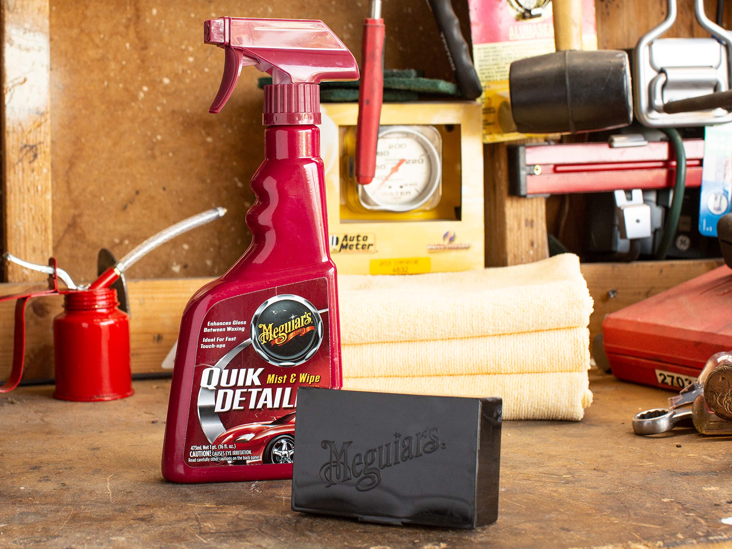 Meguiar's 3x80 g clay bars provide versatile coverage for larger vehicles.