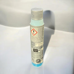 Mercedes-Benz Summerfit application on windshield demonstrates clear visibility on the go.