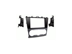 Metra 95-8907HG dash kit for Subaru enables double-DIN installation with preserved climate controls