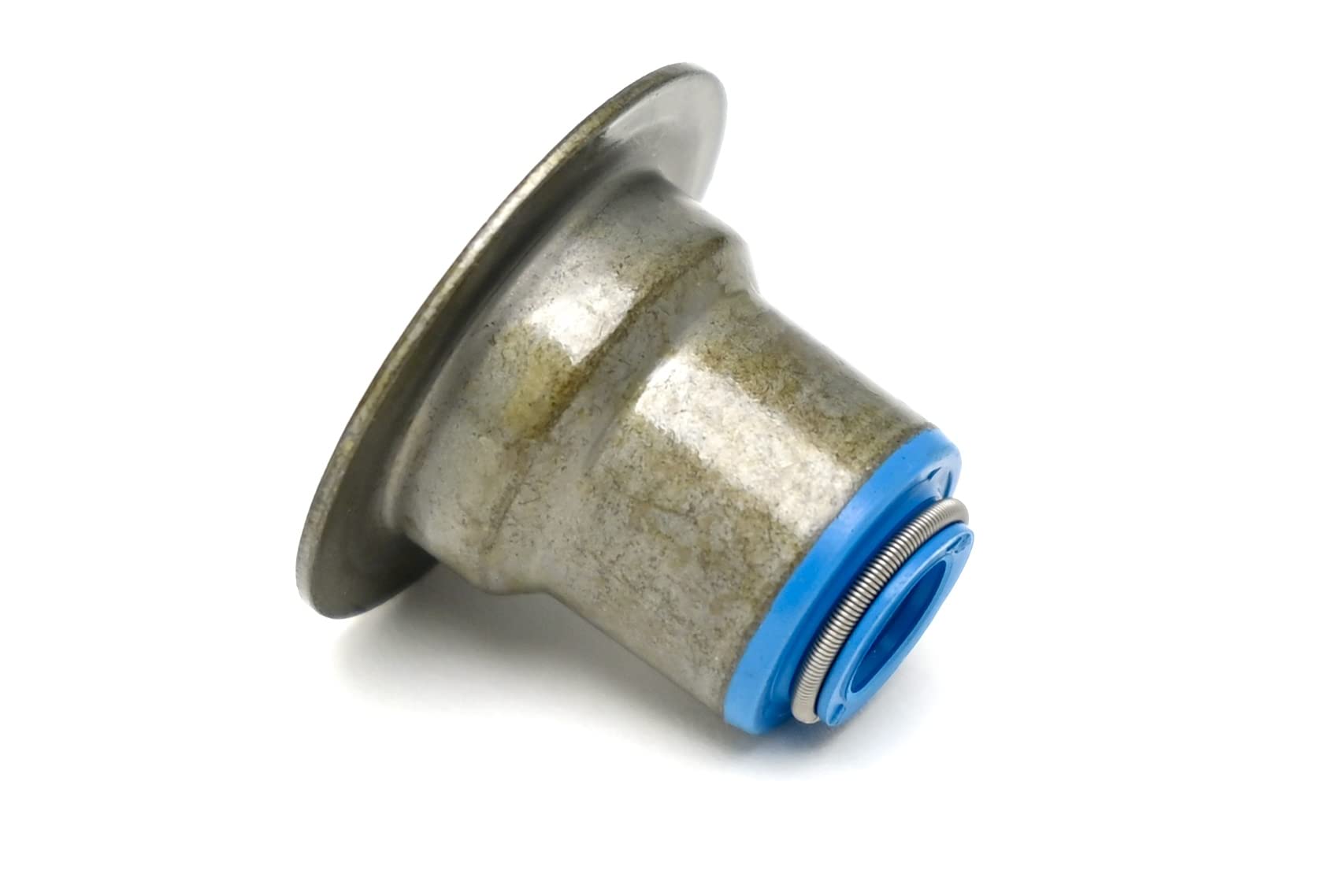 Powdered-metal guide fit ensures secure valve stem location during install