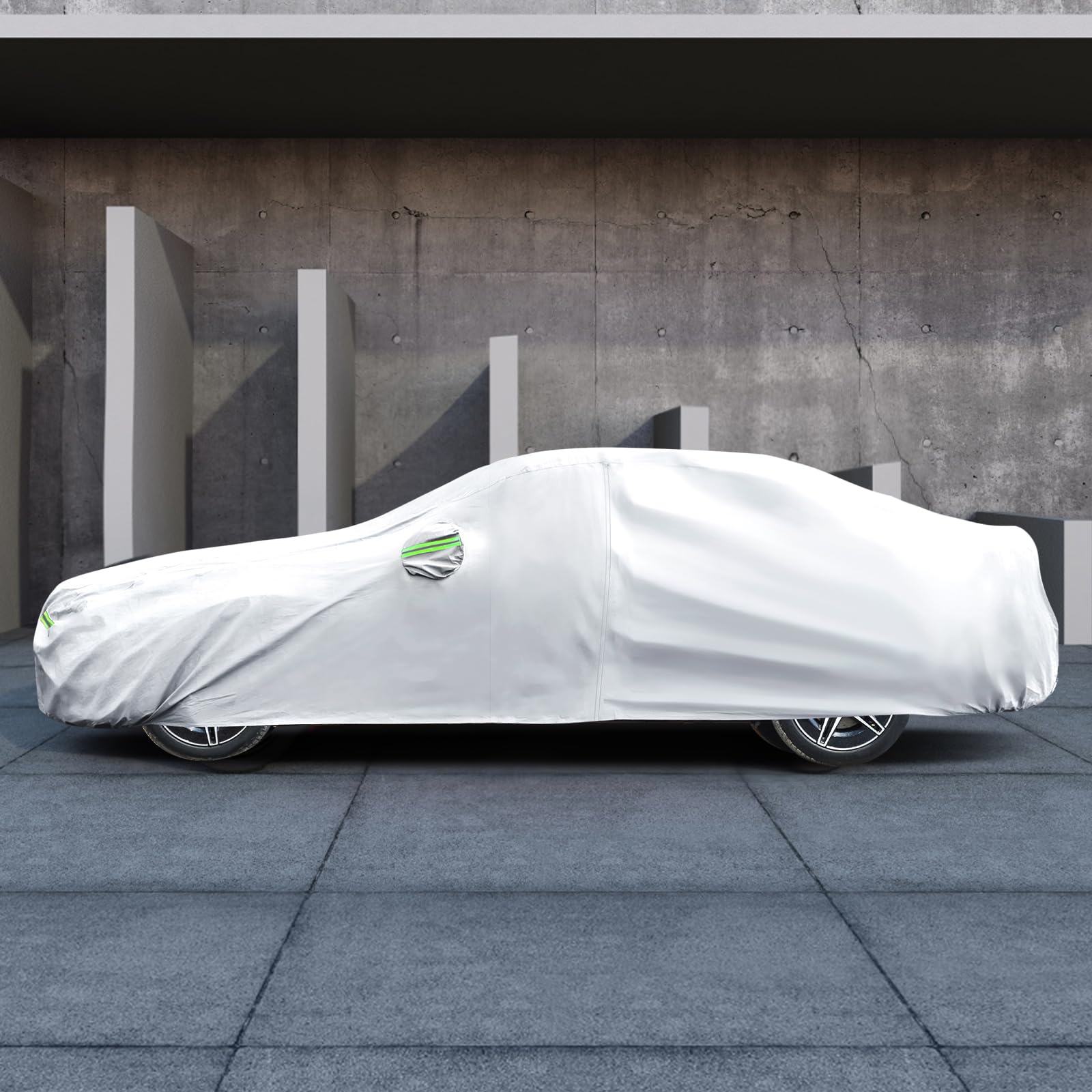 Migaven cover with reflective stripes – top view, improves night visibility.
