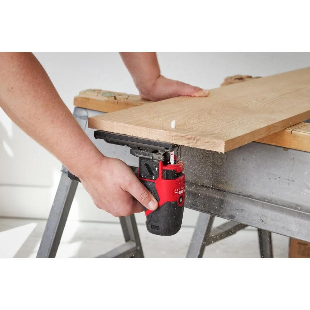 Milwaukee M12 FUEL Jig Saw compatible with M12 batteries