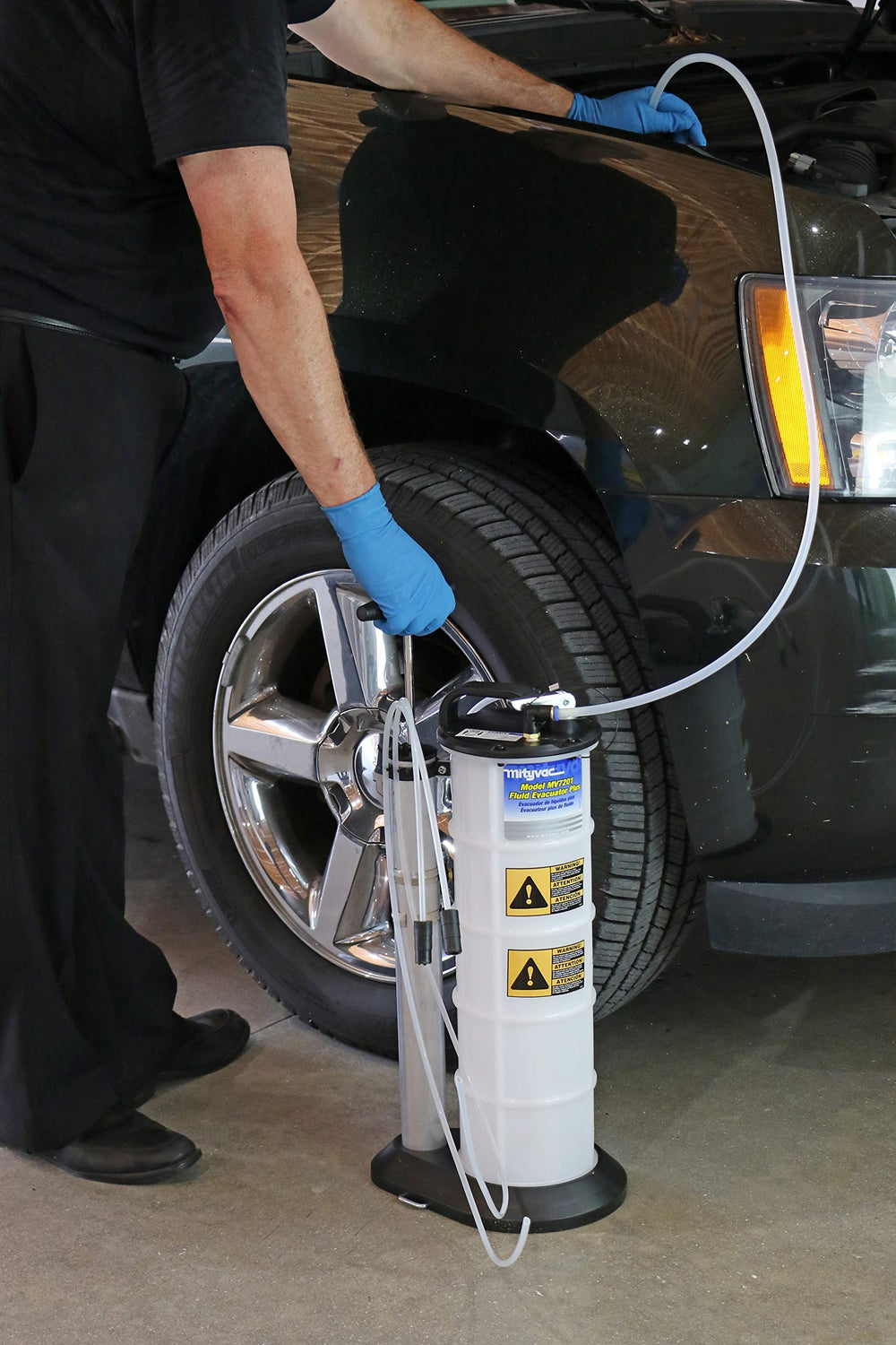 Mityvac 7201 large base provides stability during operation.