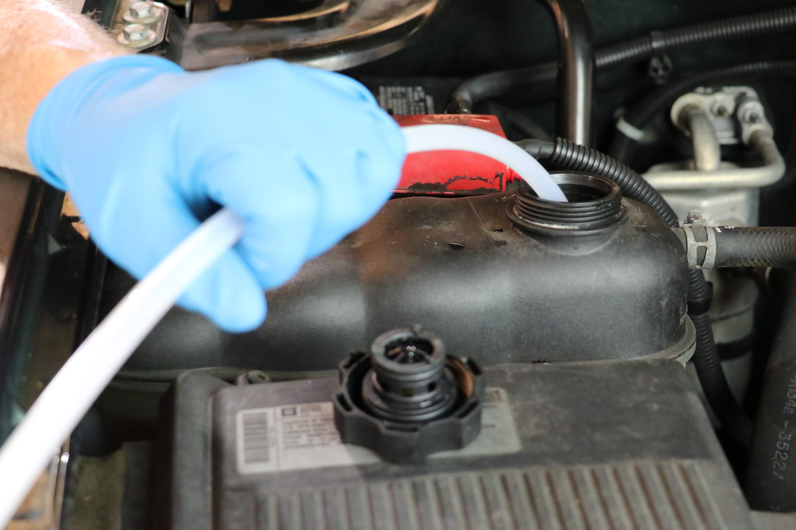 Mityvac 7201 ideal for oil change tasks and fluid dispensing.