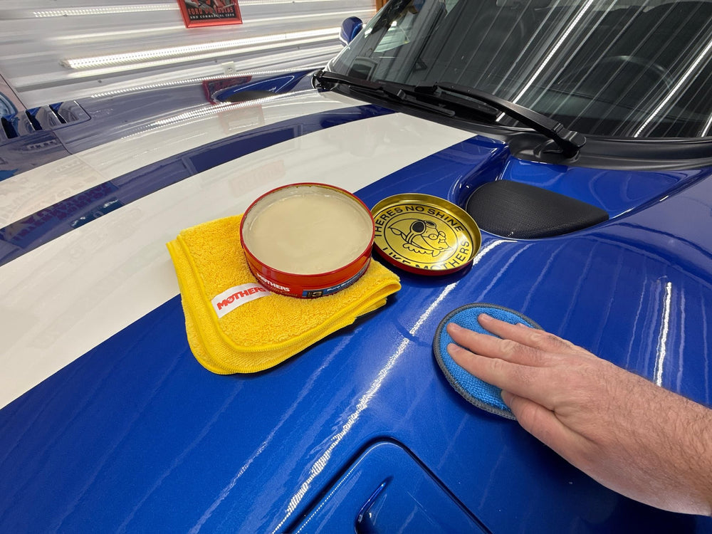 Mothers California Gold Deep Shine emphasizes color depth and gloss.