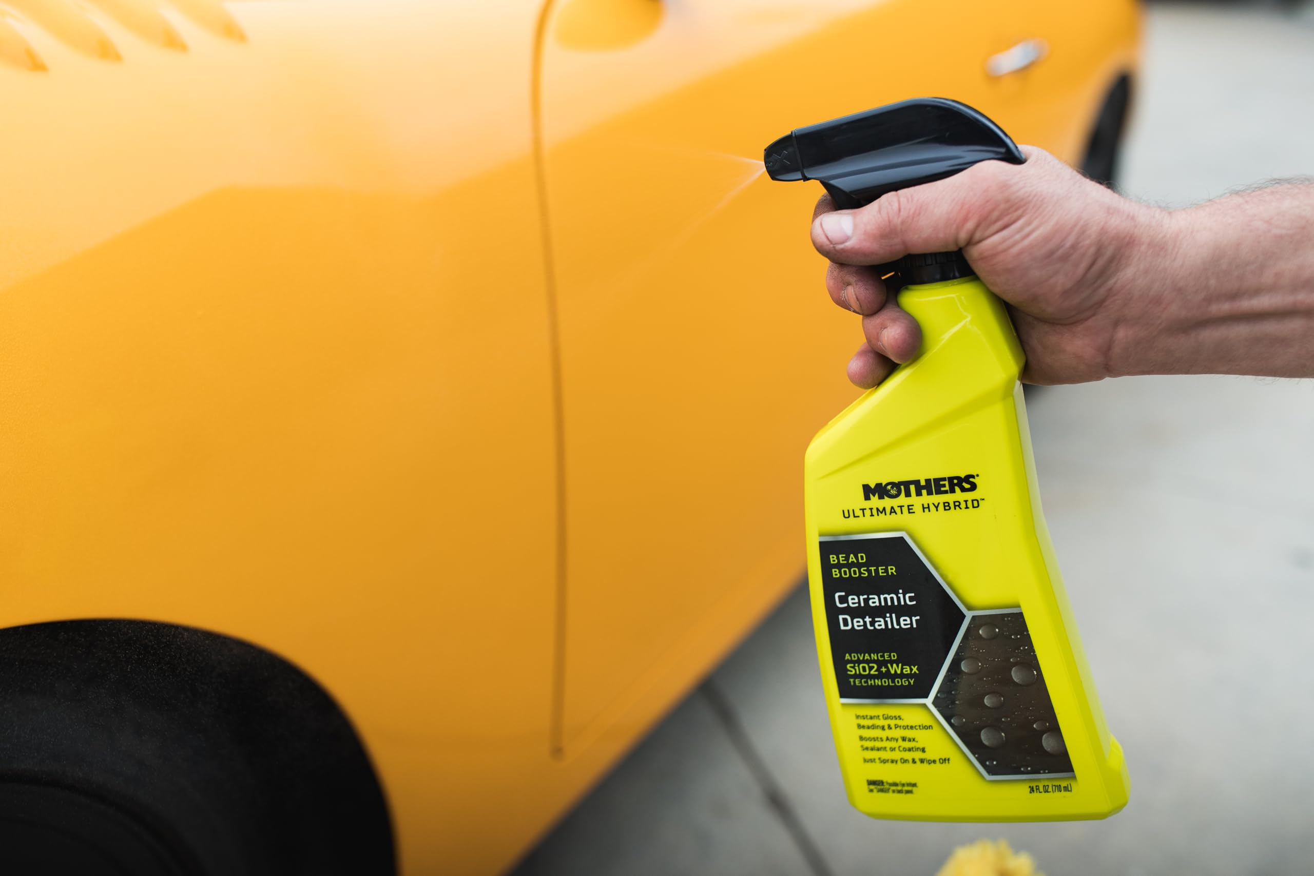 Mothers Ultimate Hybrid Ceramic Detailer removing dust and fingerprints on auto finish