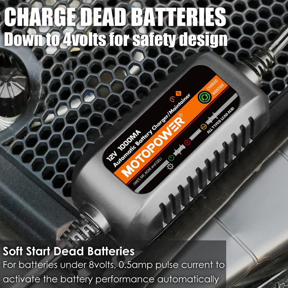 MOTOPOWER MP00205B clear LED indicators show charging status.