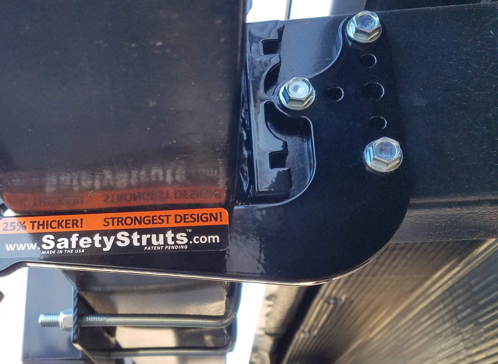 Mount-n-Lock SafetyStruts cargo-capacity graphic conveys up to 400 lb-ft.