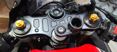 Phone and camera mounting head on Motomount R7 for Yamaha R7 fork
