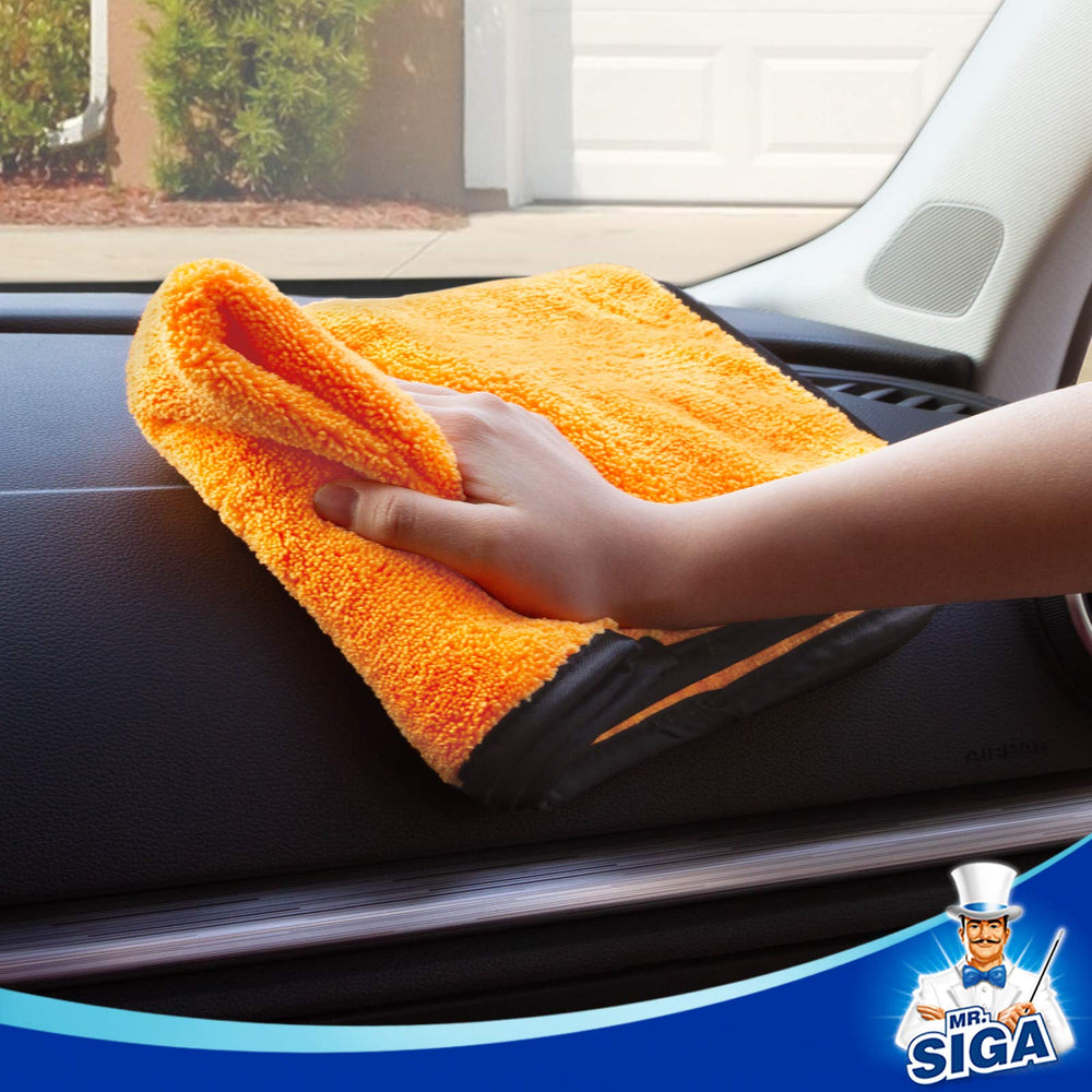 MR.SIGA car wash towel large 40x60 cm covers wide areas quickly for cleaning.