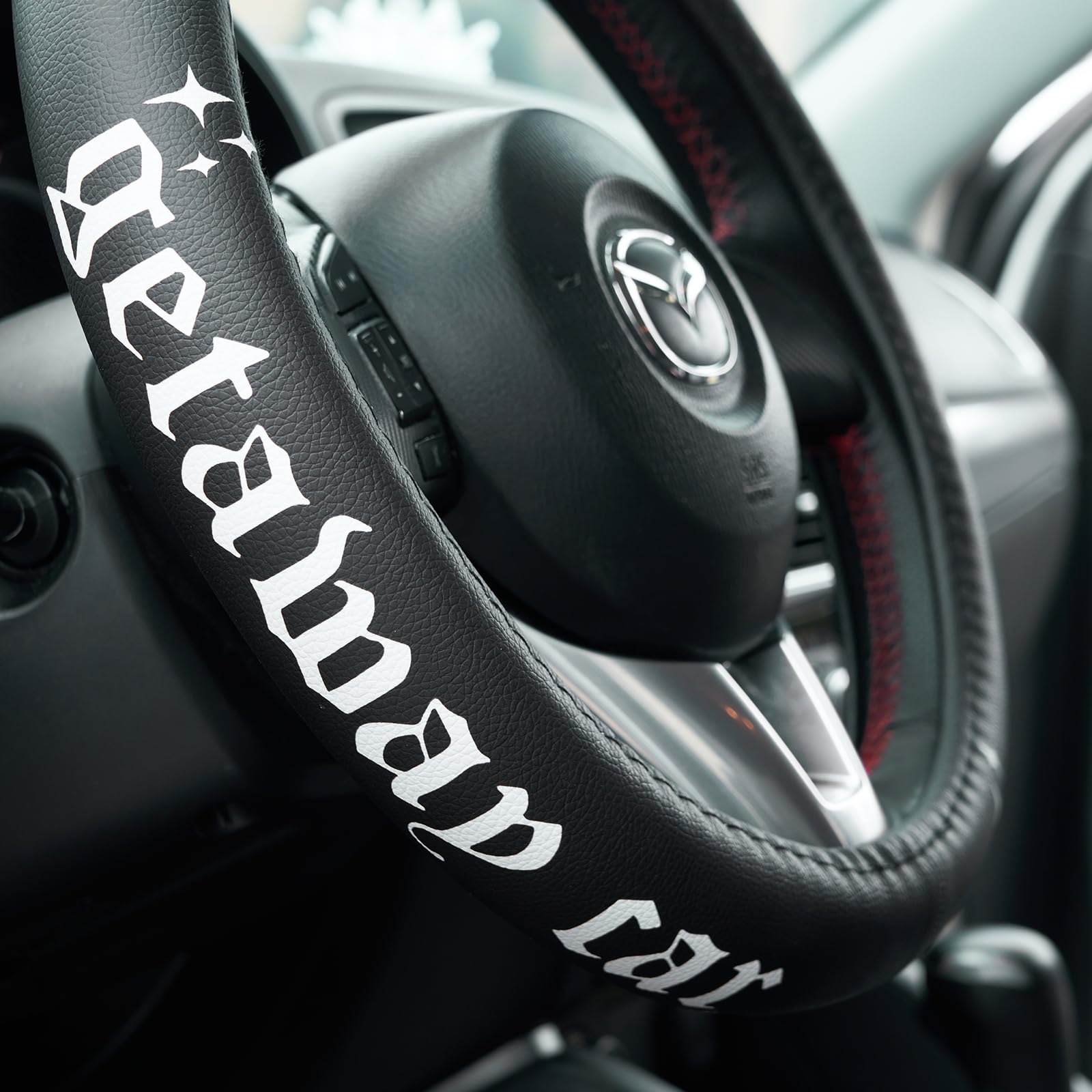 Naxizo Getaway Car 15-inch cover featuring exquisite printed design for a luxurious look