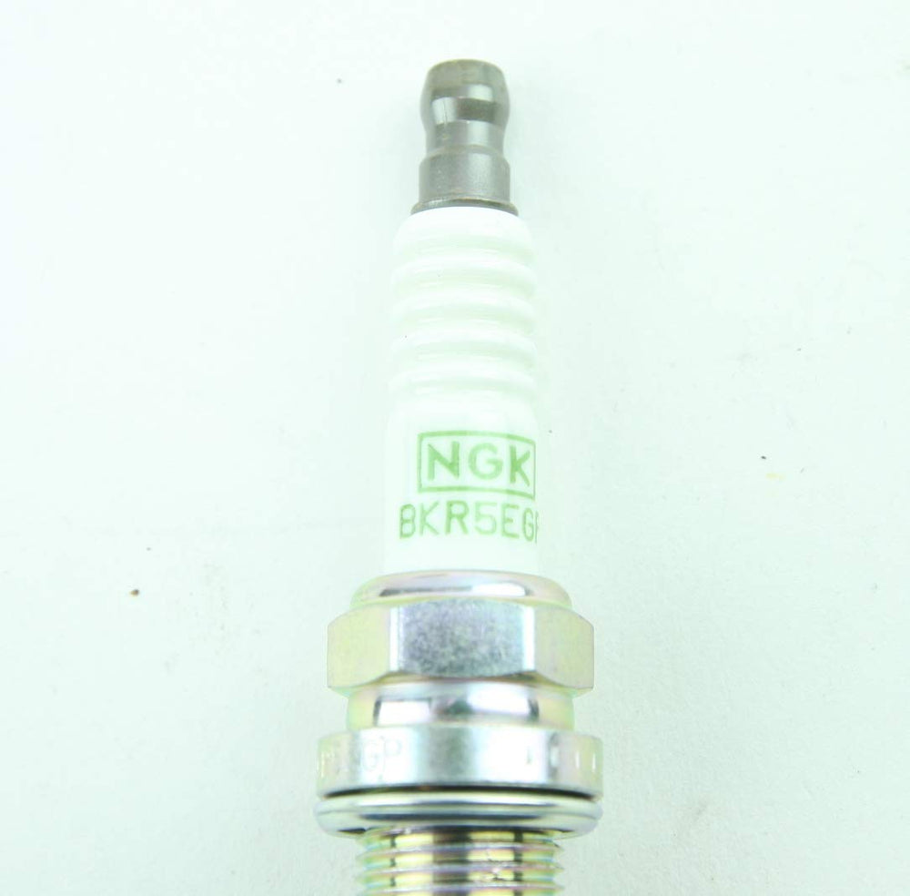NGK 7090 G-Power electrode geometry closeup for improved ignitability.