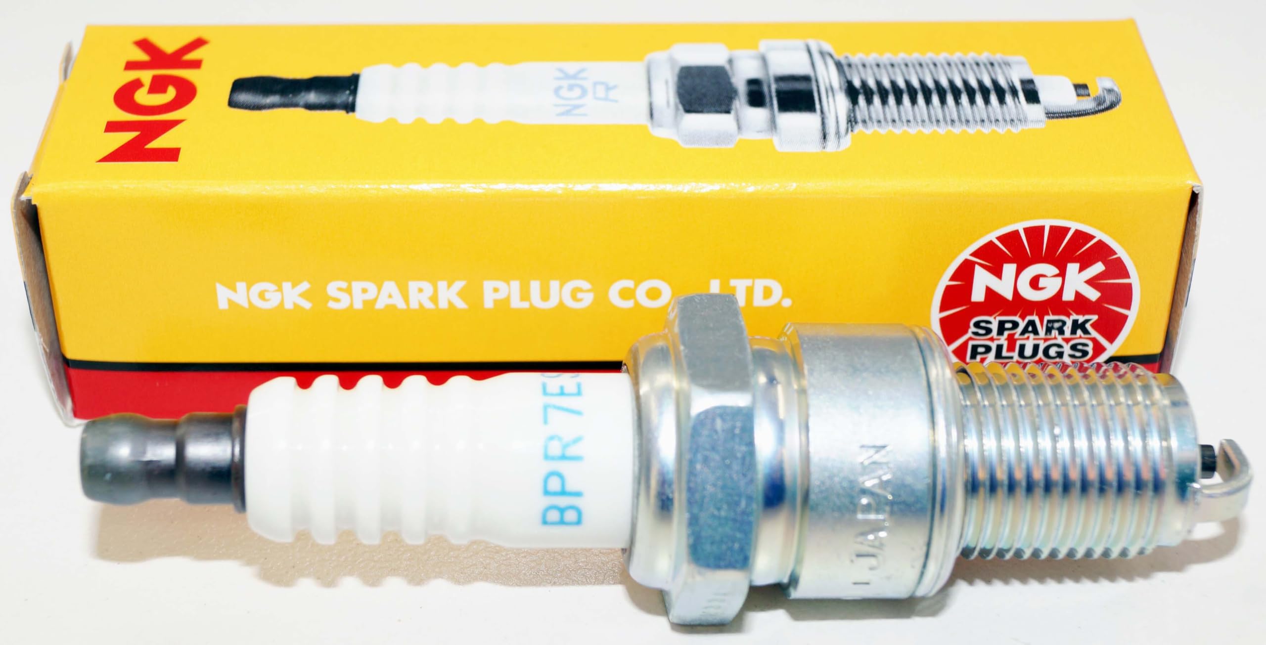 Solid copper-core NGK BPR7ES spark plug for a stronger spark.