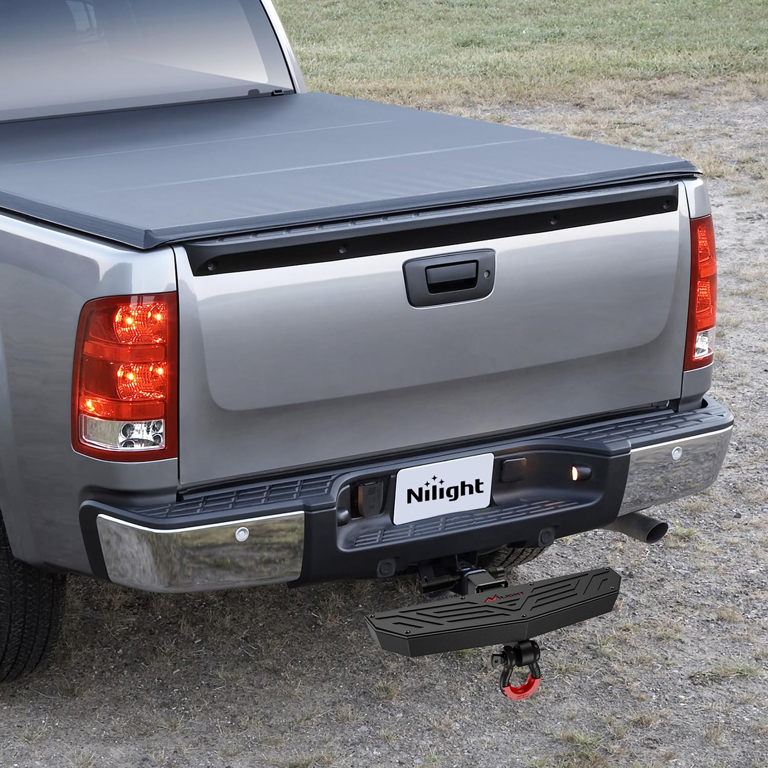 Nilight step enhances loading and tailgate access on outdoor trips.