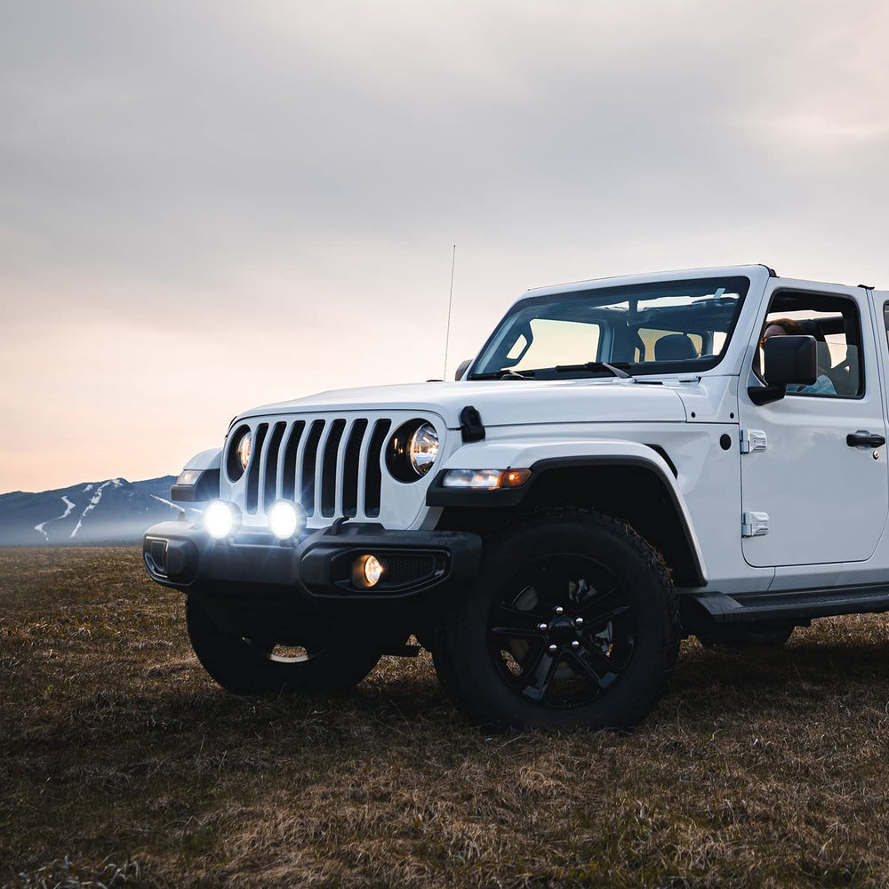 Nilight off-road jeep setup with two flood lights