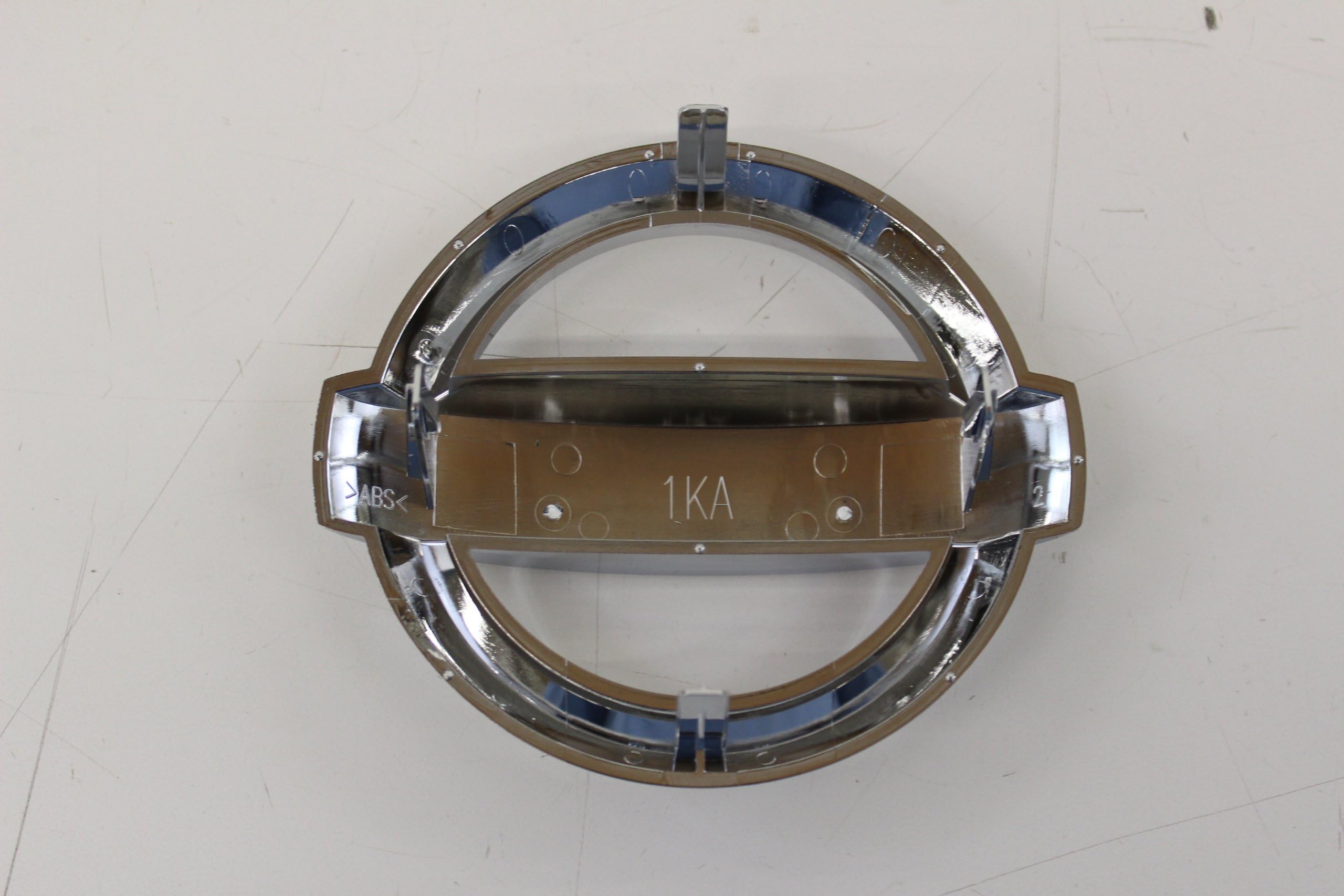 Nissan Genuine Parts 62890-1ka0a vehicle-fit image highlights precise OEM compatibility.