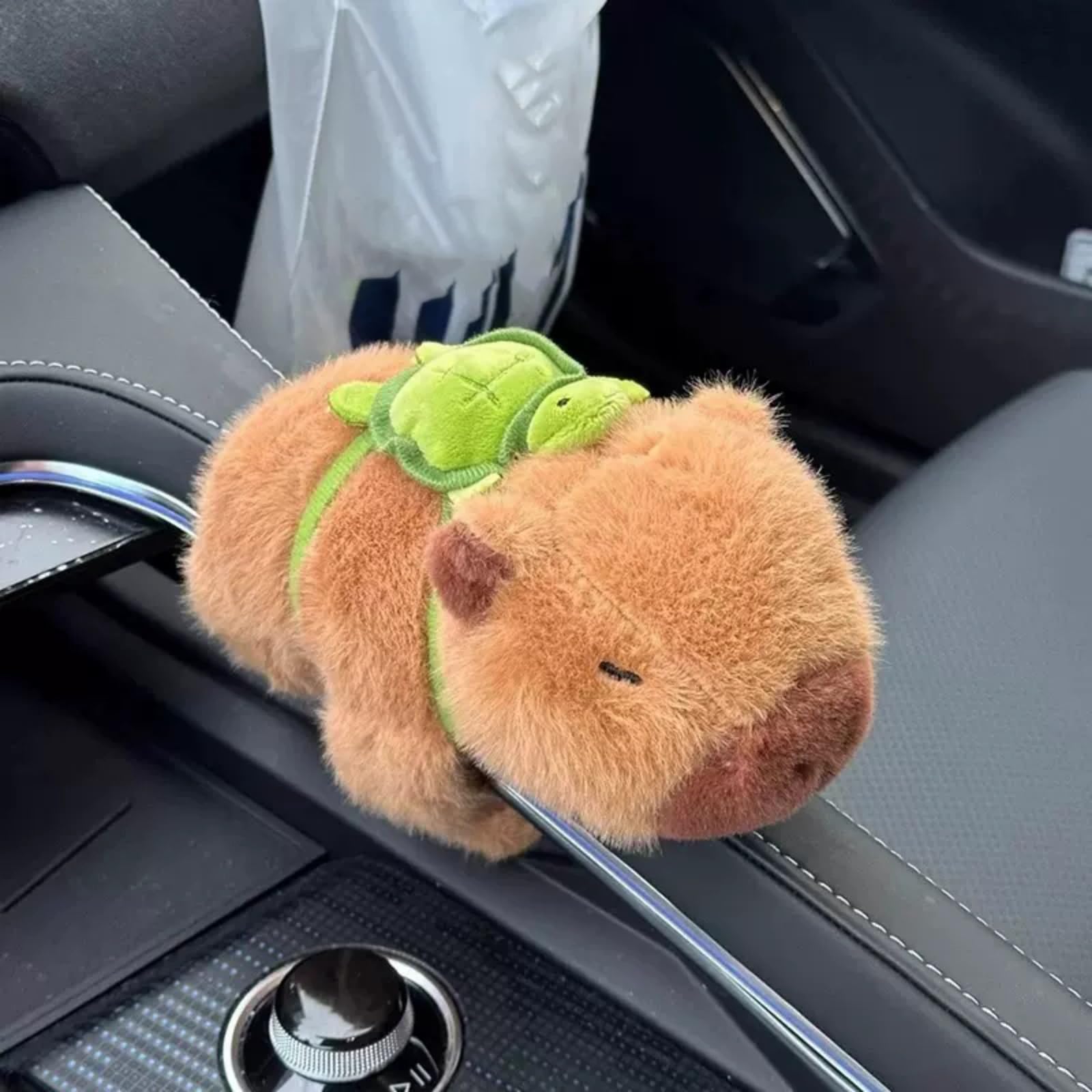 NMOHYDEU cute capybara car shift knob adds playful charm to your ride
