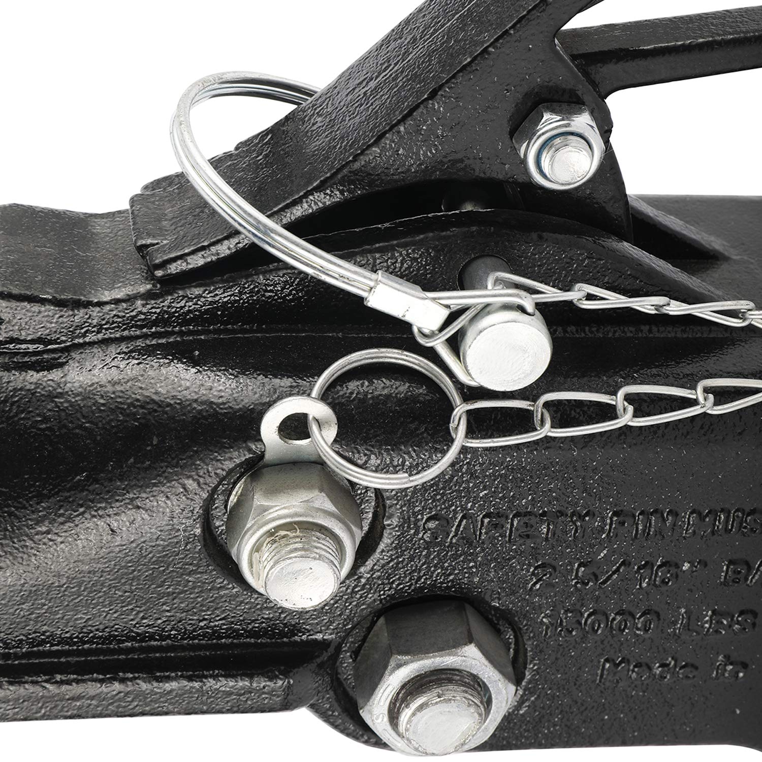NovelBee easy-lock latching system enables quick, secure operation.