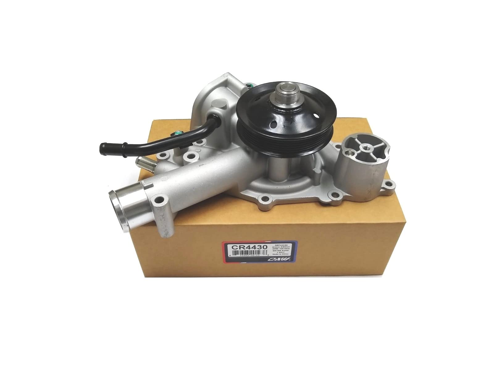 OAW CR4430 water pump close-up of durable casing and seal
