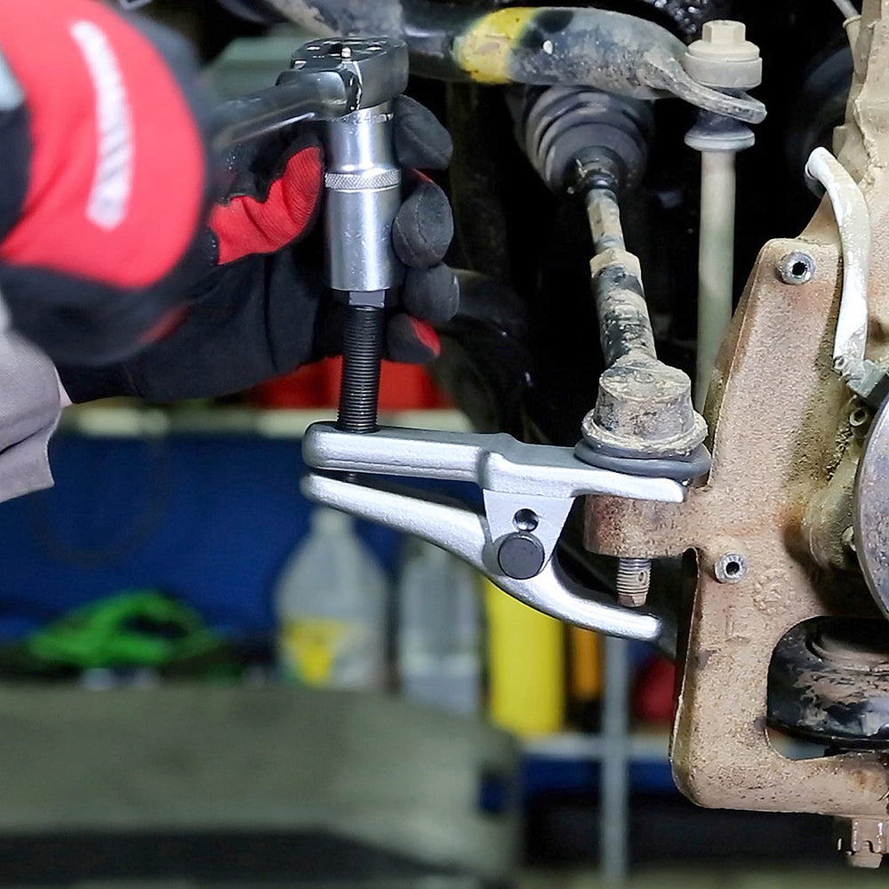 OEMTOOLS 26554 heavy-duty pitman arm puller handles tough jobs with precision.