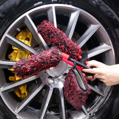 oesee long-handle wheel brush eases access to tight wheel spokes.