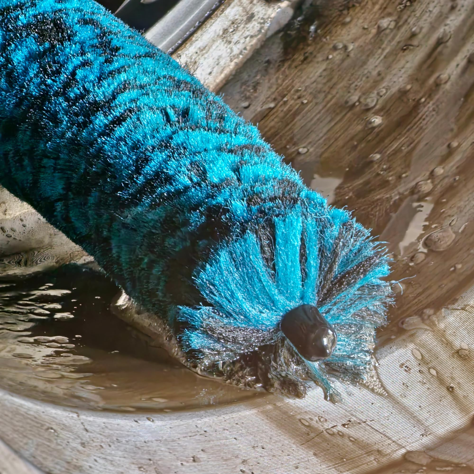 oesee wheel wash mitt for safe, scratch-free cleaning of rims