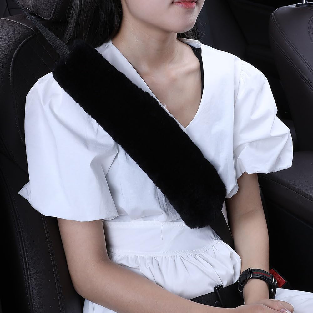 OGLAND 134inch seatbelt pad packaging shows a ready-to-use two-pack for comfort.