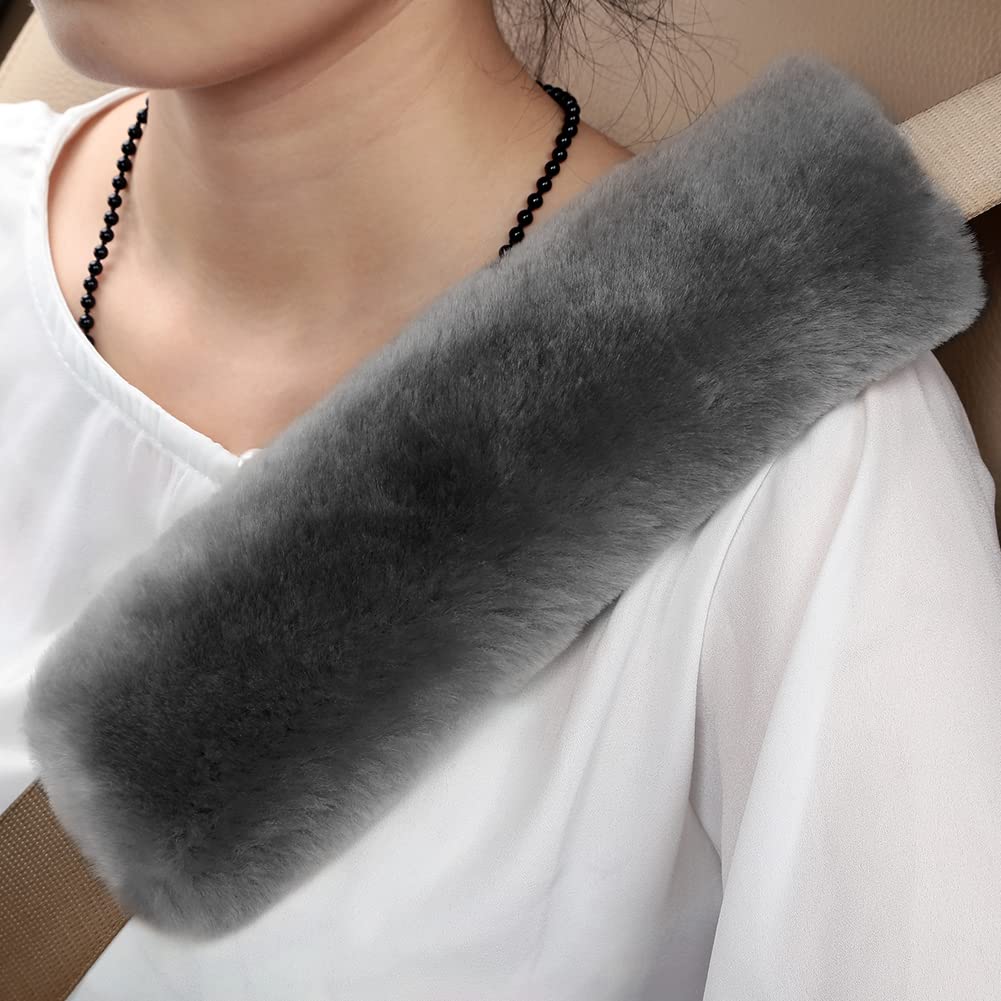 OGLAND genuine sheepskin seatbelt pad graphite for comfortable shoulder support.
