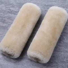 OGLAND close-up wool texture shows premium merino softness for daily use