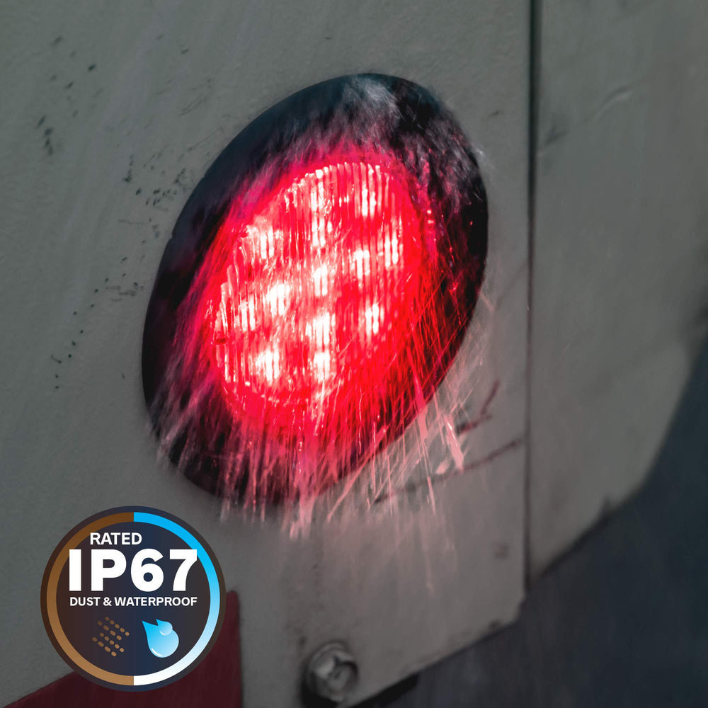 13 LEDs deliver bright reflection and signaling for larger vehicles.