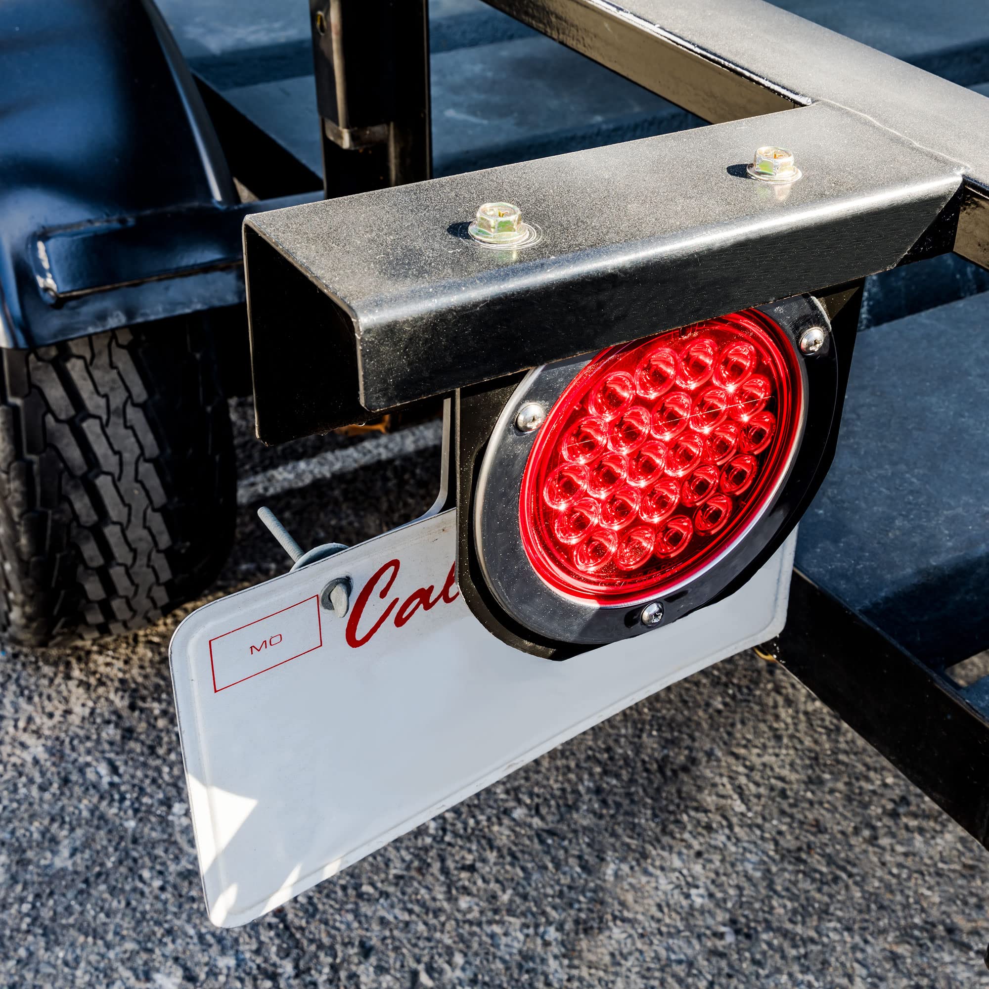 ONLINE LED STORE powder-coated steel bracket highlighting durable finish