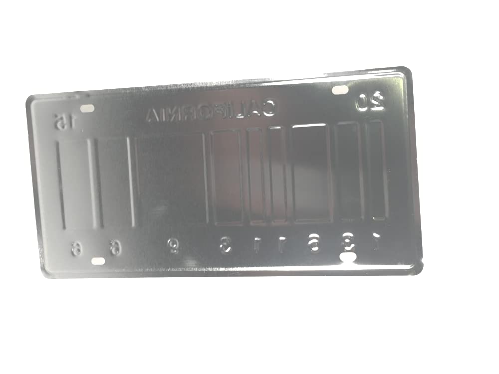 OPO 10 plate set includes multiple replicas for display variety