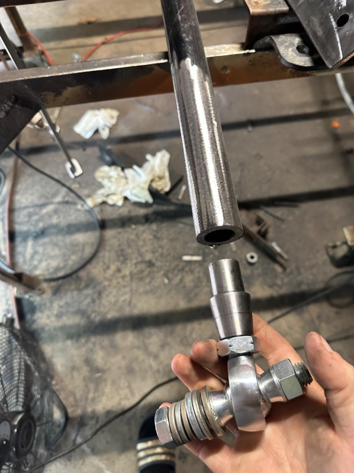 OUBULU steering and suspension setup with heim joints in action.