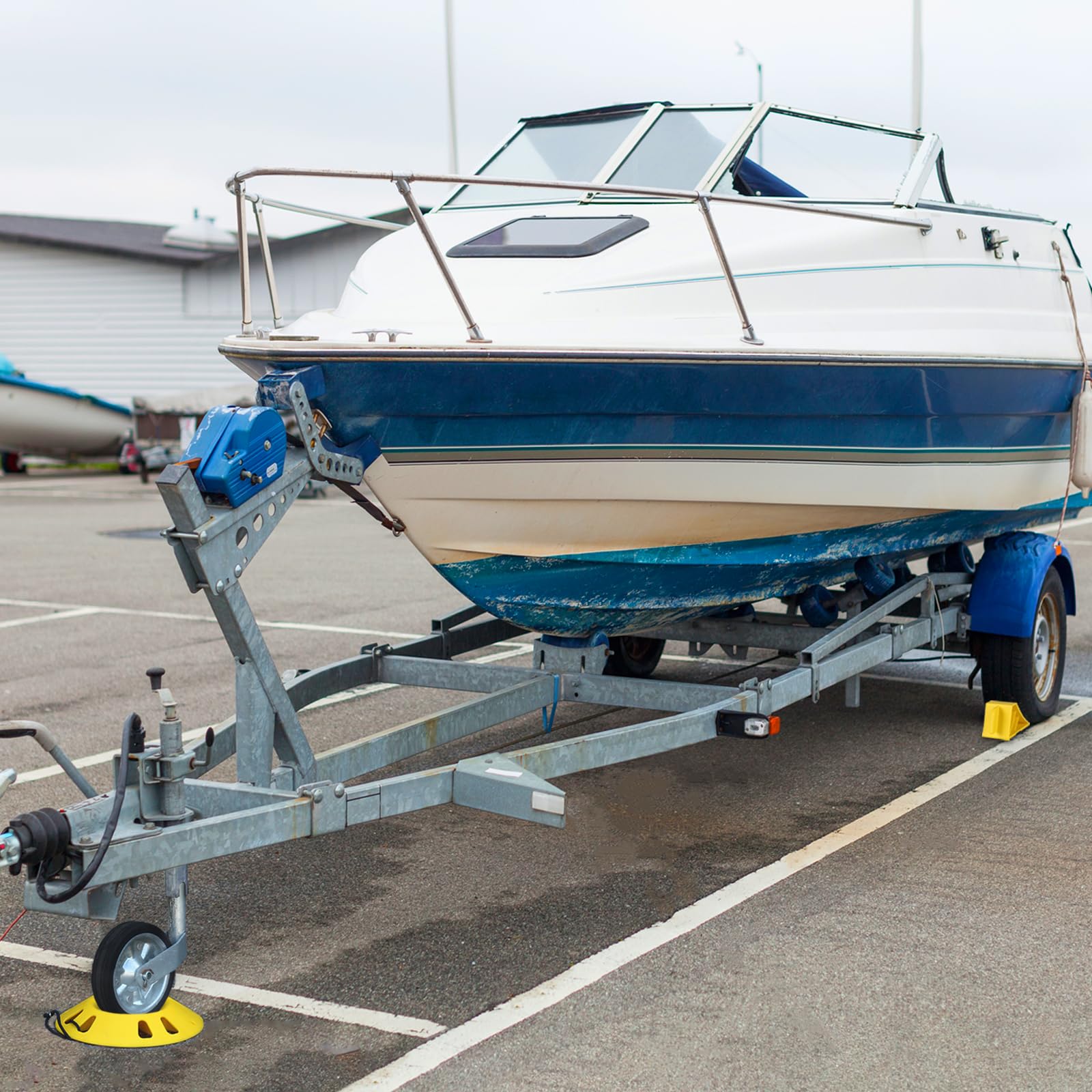OULEME dock base with pre-drilled holes details screw-secured stability