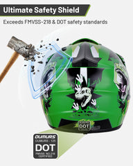 Sun visor on the helmet demonstrates glare protection during bright days.