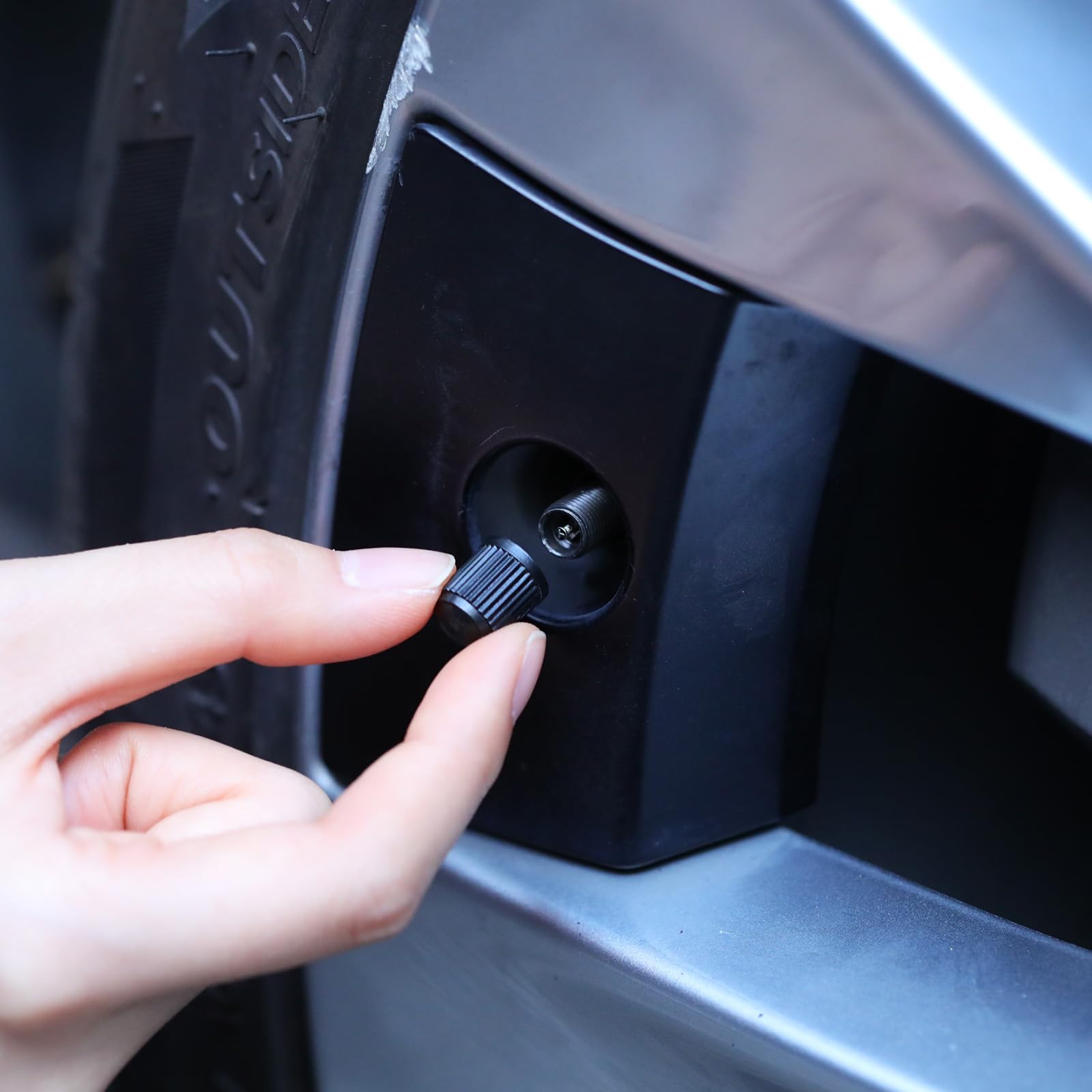 Outus valve cap thread detail showing secure fit and durable construction