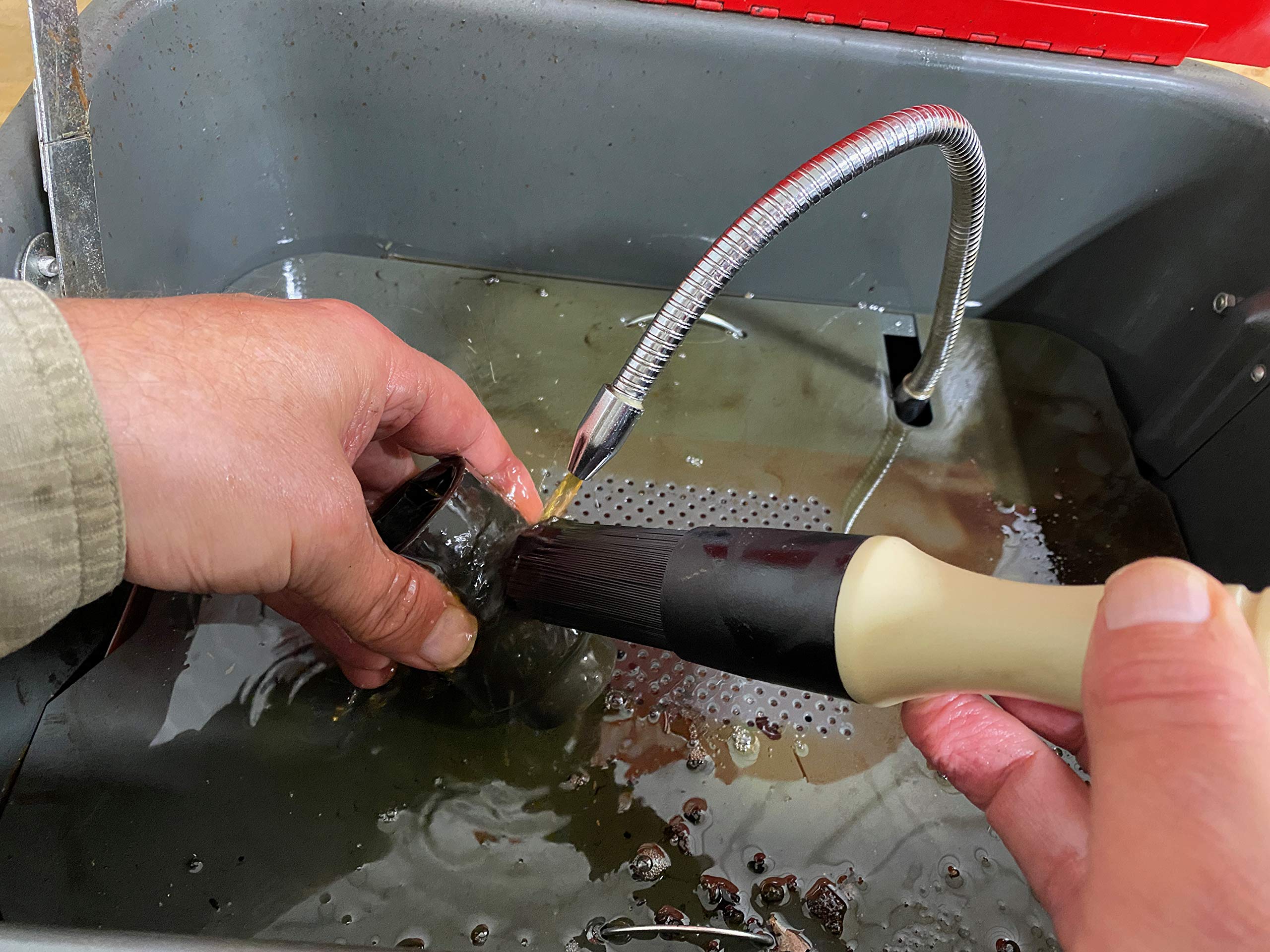 Parts Brush Atlasta AT101 in use for car exterior cleaning and boat grime removal.