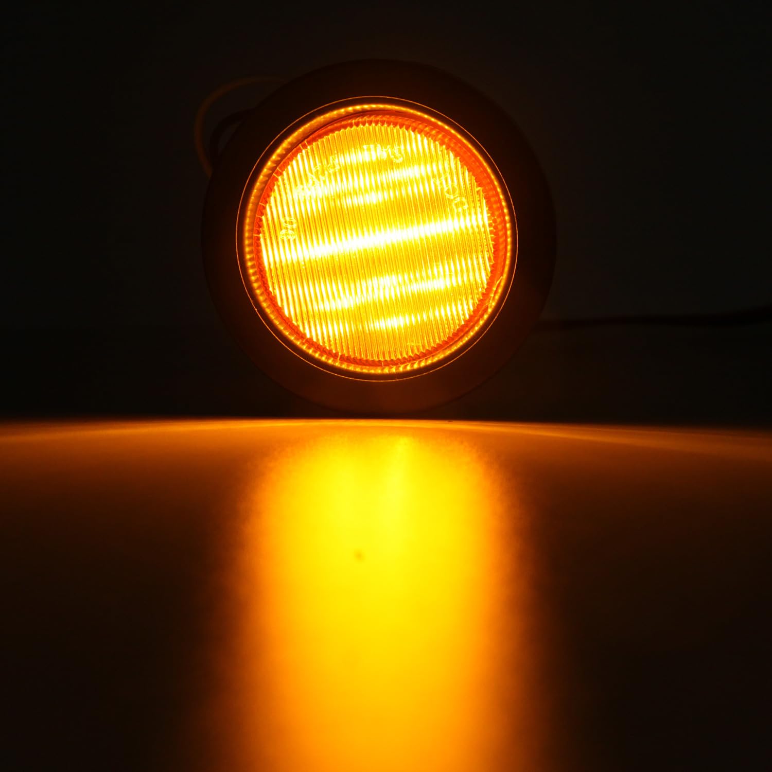 Partswcgg grommet-mount trailer light allows easy installation.