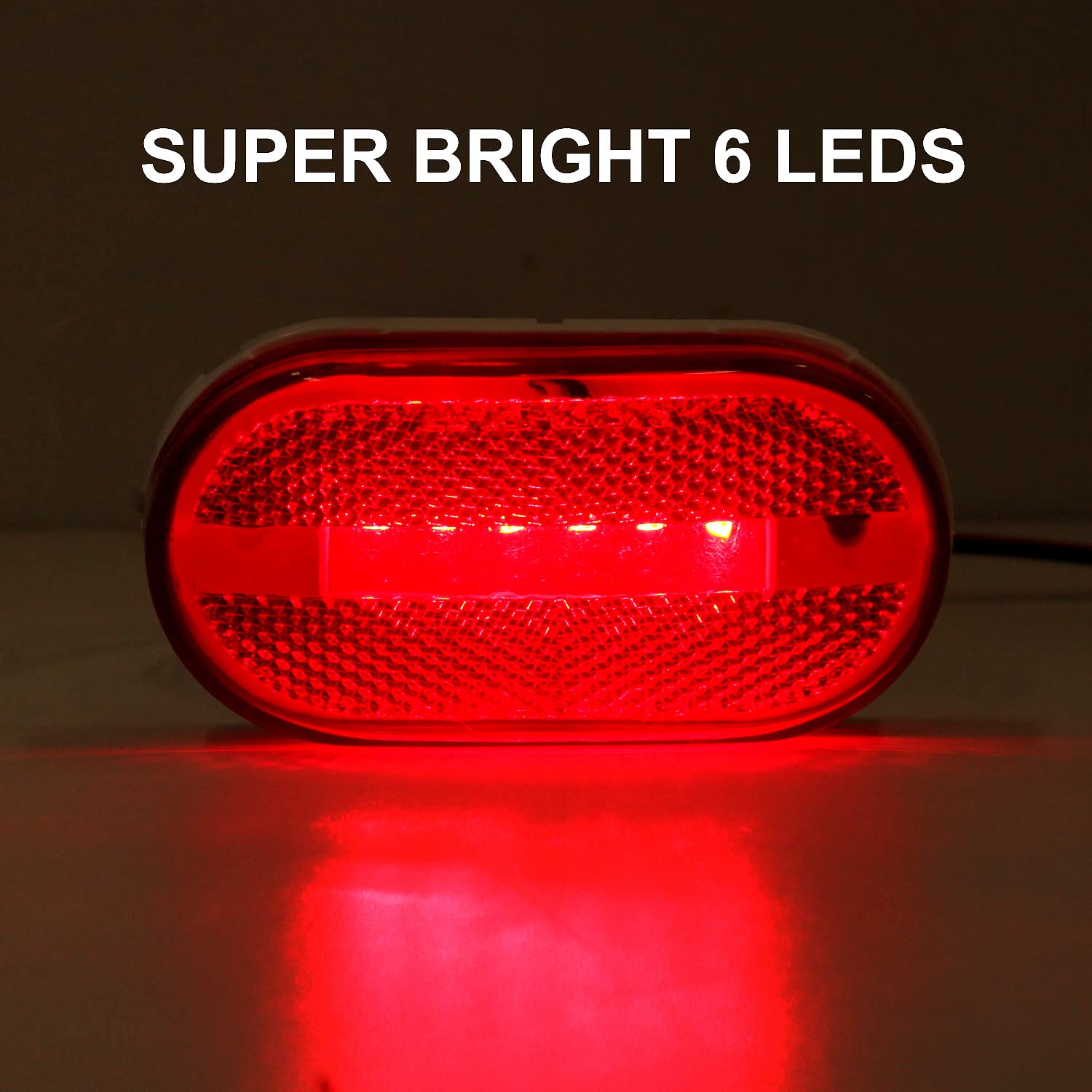 Partswcgg reflex lens trailer light with built-in reflector