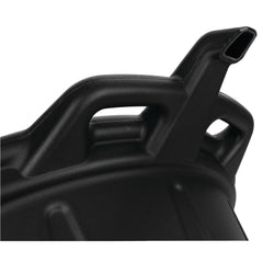 Performance Tool W4071 pour spout and handle simplify transferring fluids.
