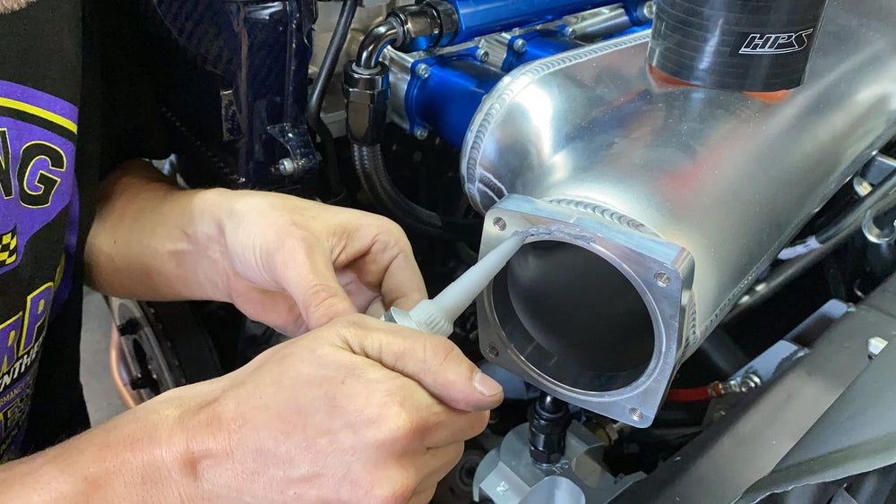 Permatex Ultra Grey valve-cover end seal prevents leaks around the valve train