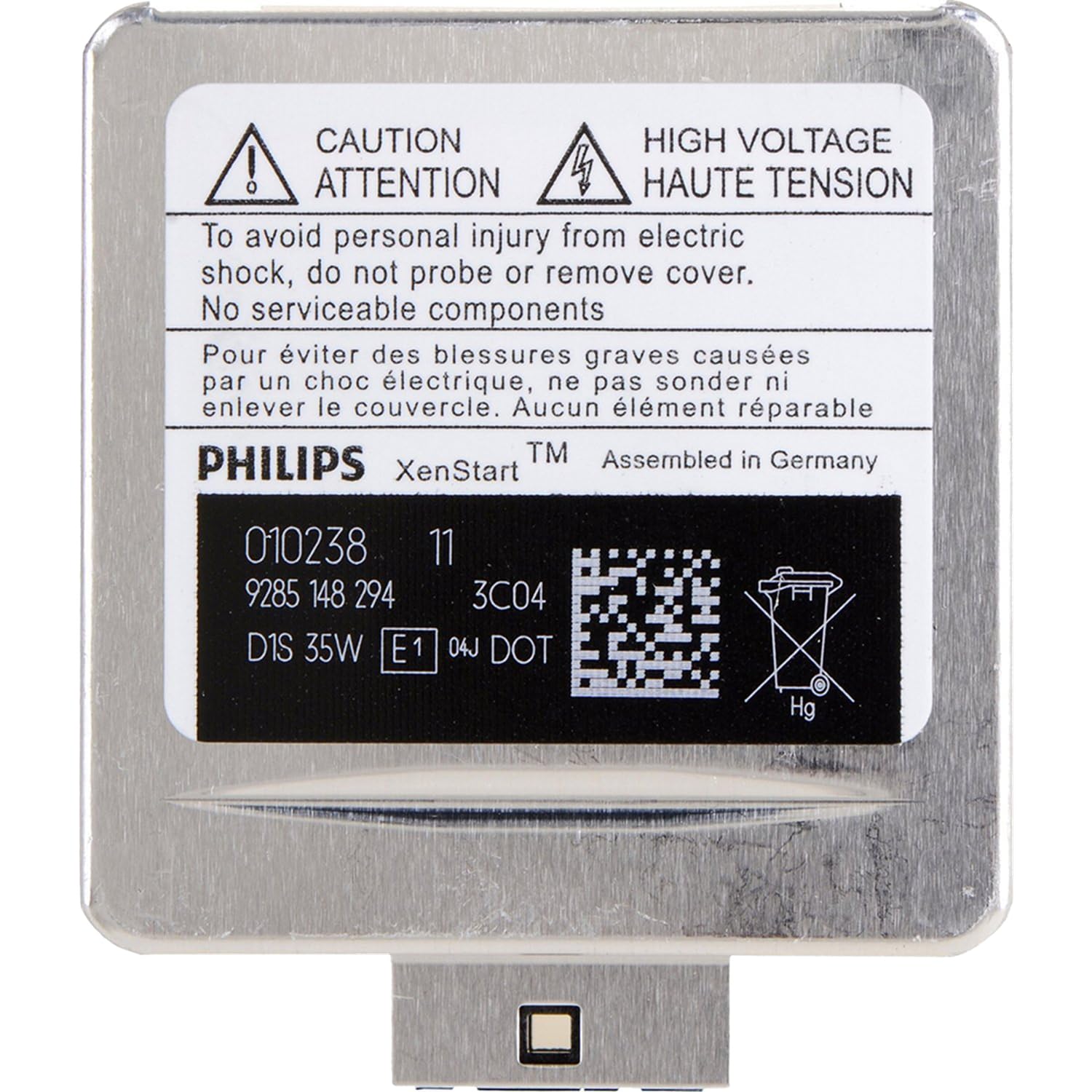 Philips D1S XenStart bulb base detail highlighting PK32d-2 connection for easy installation.