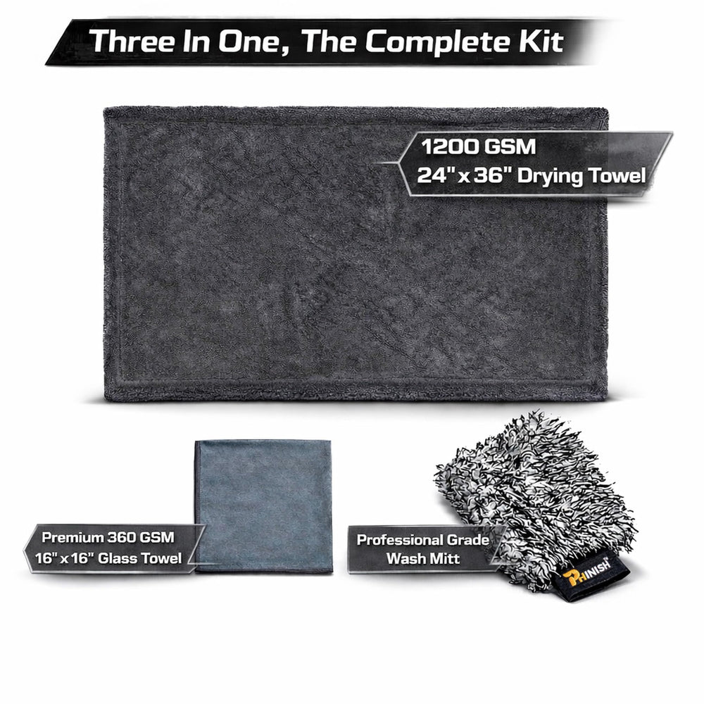 Phinish scratch-free wash mitt with Giant Giant for gentle paint care.