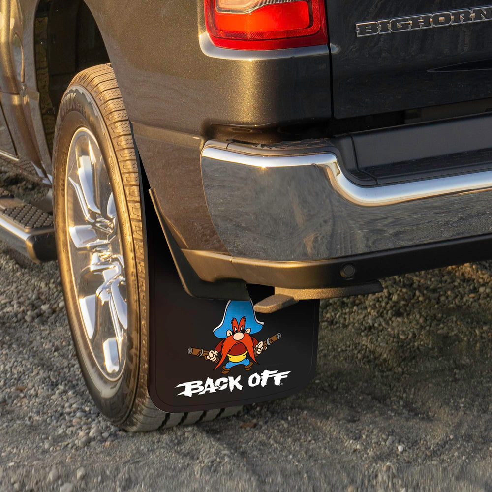 Durable PVC mud guards resist cracking in extreme temperatures.