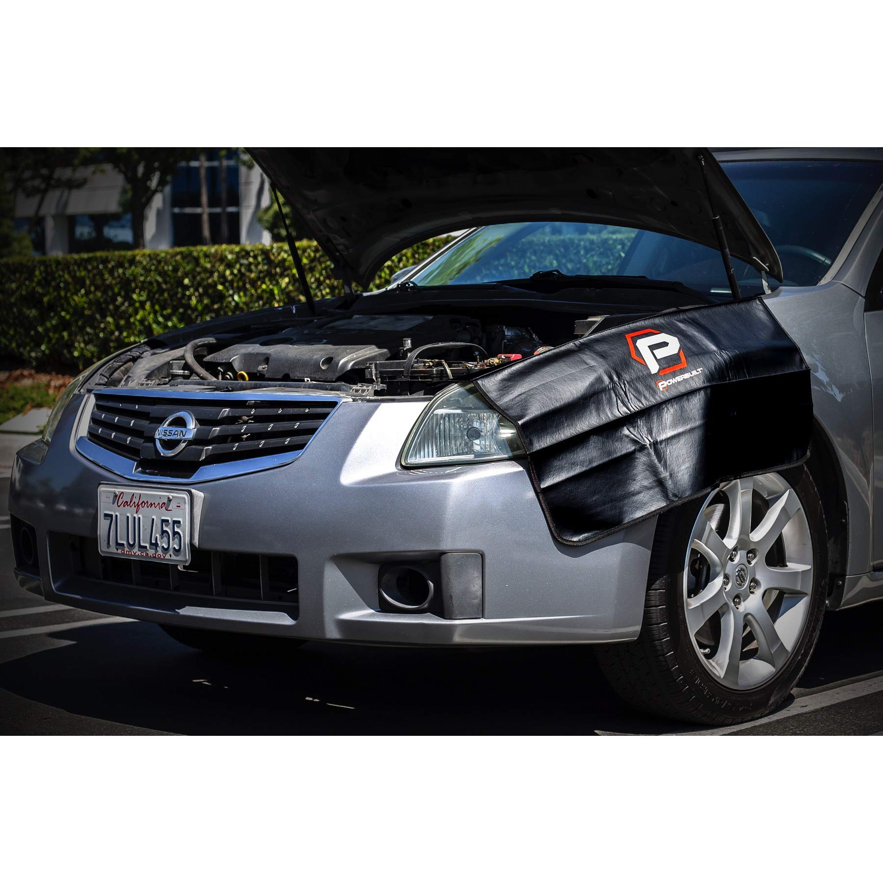 Powerbuilt Pleated Top Ridge holds the cover in place for tool security.