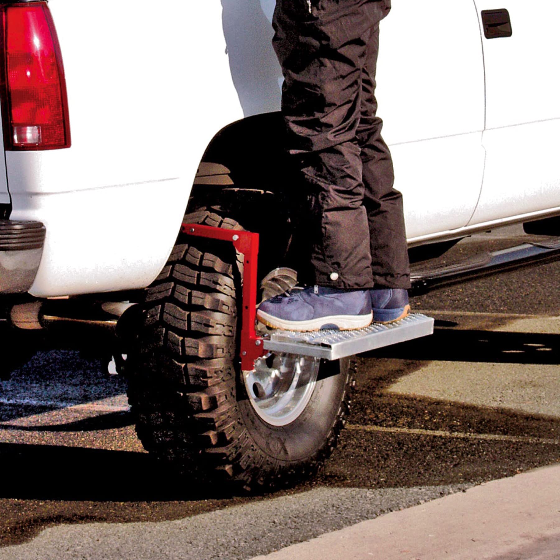 Powerbuilt Tire Step cheese grater surface close-up highlighting non-slip grip