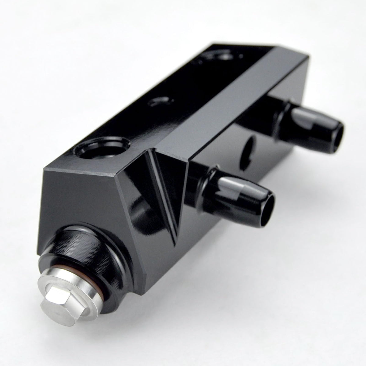 Prutomr premium aluminum valve enhances cooling during towing and high-load driving.